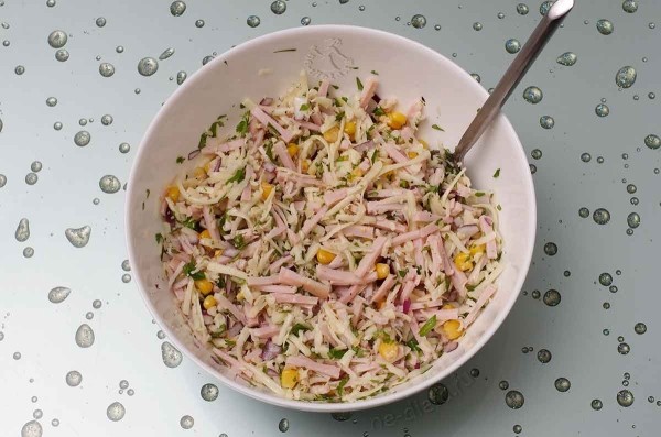 Слойки с ветчиной и сыром