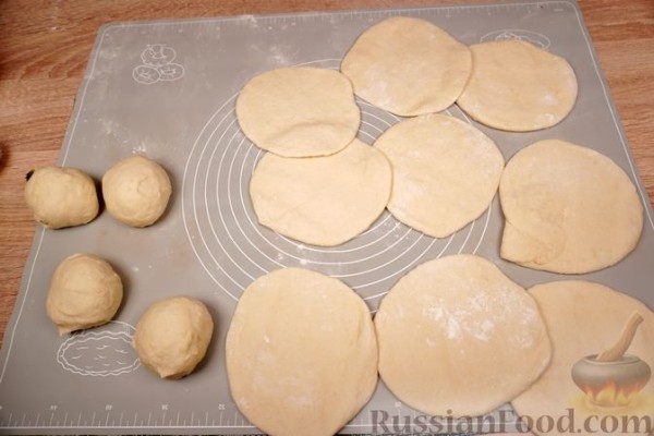Беляши с бараниной