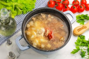 Гуляш из свинины как в советской столовой