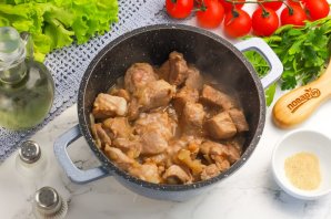 Гуляш из свинины как в советской столовой