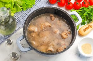 Гуляш из свинины как в советской столовой