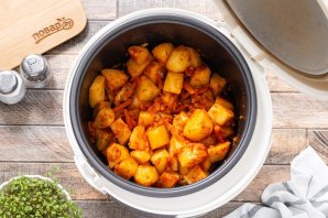 Картошка тушеная в мультиварке