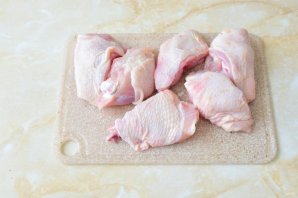 Курица в духовке с шампиньонами