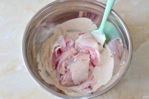 Курица в духовке с шампиньонами