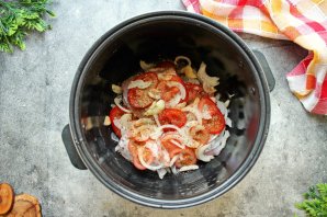 Куриные бедра в мультиварке