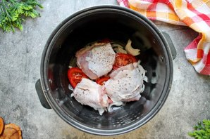 Куриные бедра в мультиварке