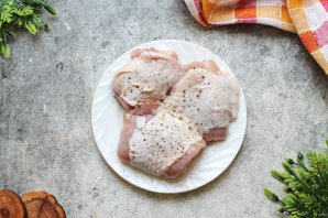 Куриные бедра в мультиварке