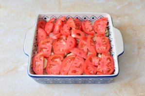 Мясо с грибами и помидорами