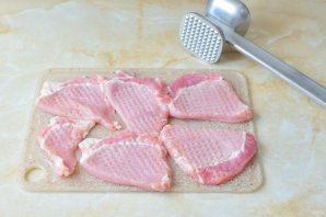Мясо с грибами и помидорами