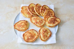 Оладьи с сыром и колбасой