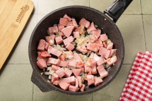 Паста с колбасой