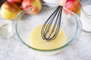 Пирожки с яблоками жареные