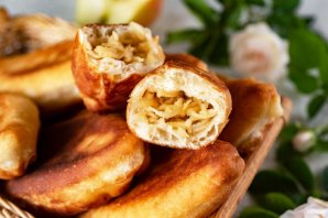 Пирожки с яблоками жареные