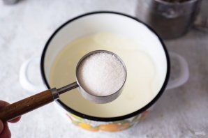 Пышные дрожжевые оладьи