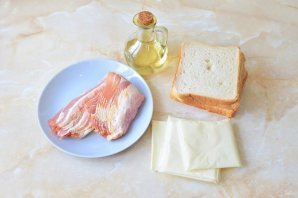 Рулеты с беконом
