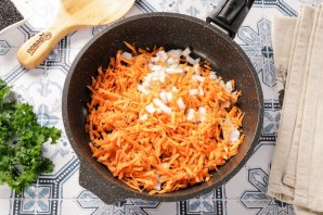 Шарлотка с капустой