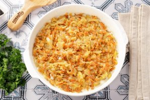 Шарлотка с капустой