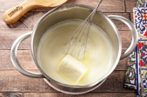 Торт из песочной крошки со сметанным кремом
