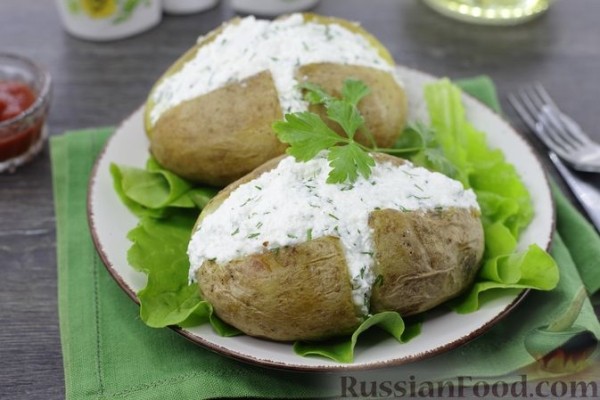 Запечённая картошка с творожной начинкой