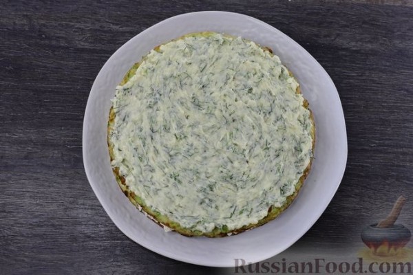 Кабачковый торт с крабовыми палочками, яйцами и сыром