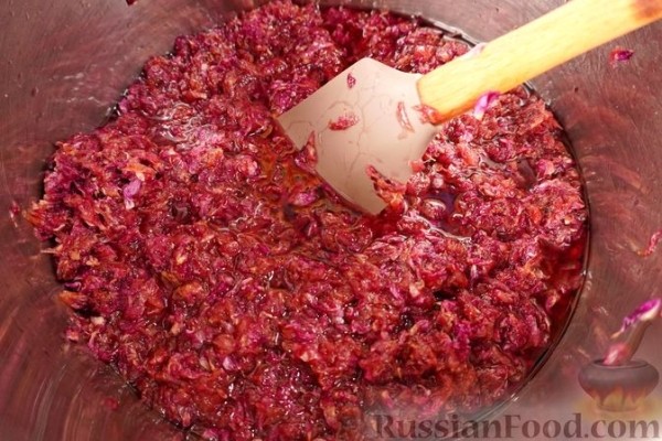 Варенье из лепестков чайной розы (Gül Reçeli)