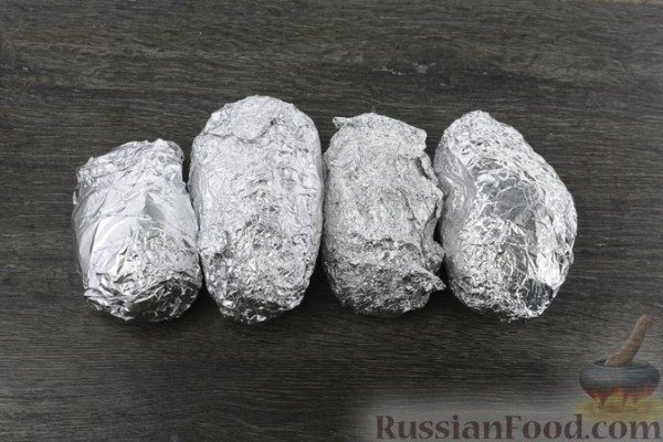Запечённая картошка с творожной начинкой