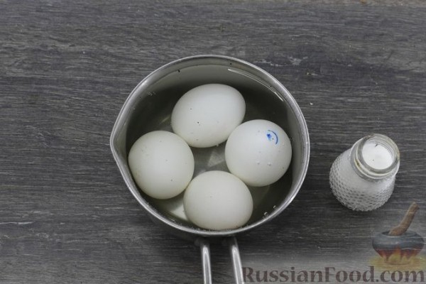 Рулетики из кабачков с сыром и яйцами