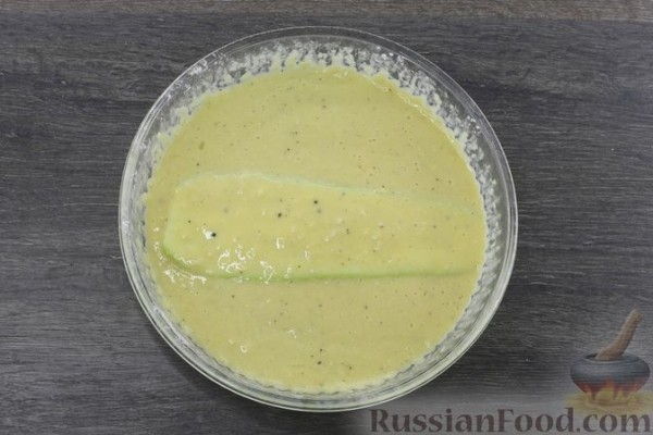 Рулетики из кабачков с сыром и яйцами