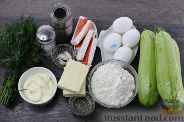 Кабачковый торт с крабовыми палочками, яйцами и сыром
