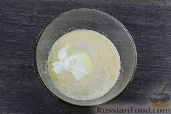 Пирог с абрикосами и миндалём