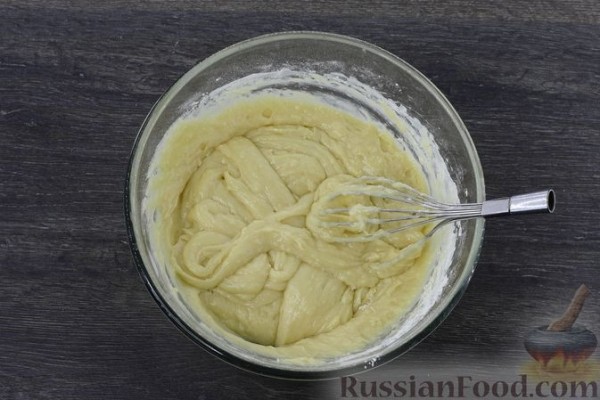 Пирог с абрикосами и миндалём