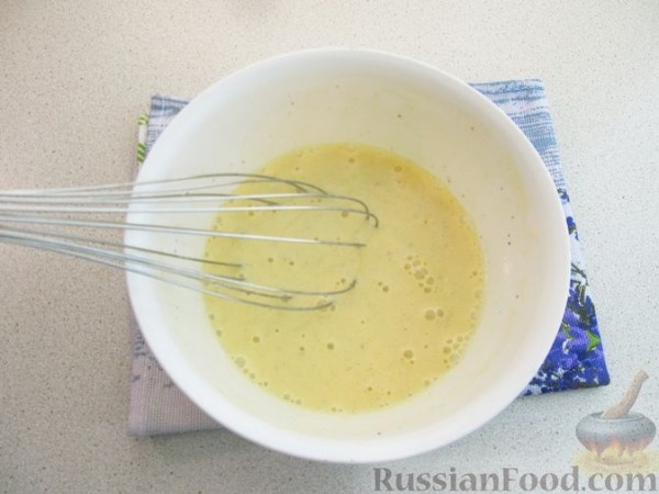 Овощной суп со щавелем и яйцами