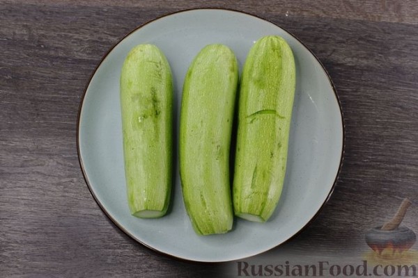Кабачковый торт с крабовыми палочками, яйцами и сыром