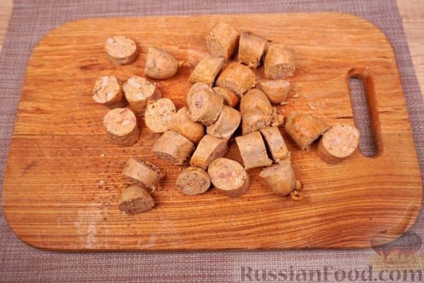 Свинина, тушенная с колбасками по-дебреценски