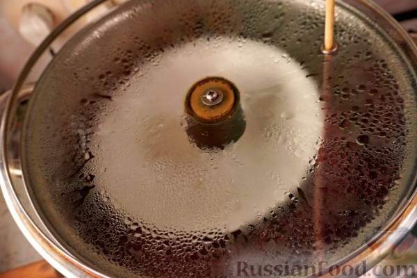 Розовая вода (методом дистилляции)