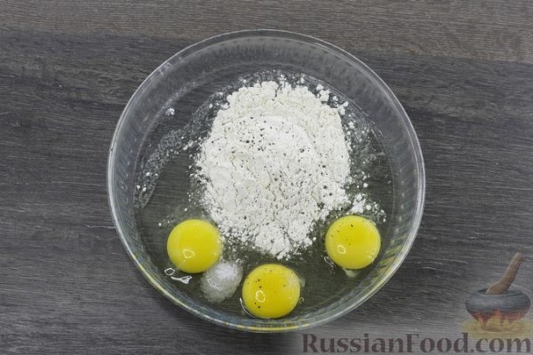 Рулетики из кабачков с сыром и яйцами