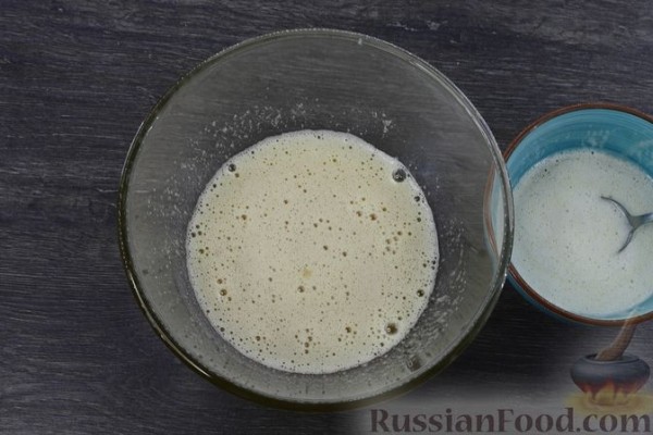 Пирог с абрикосами и миндалём