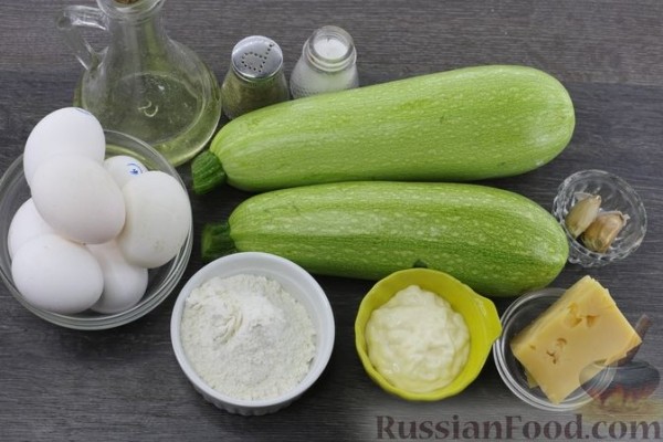 Рулетики из кабачков с сыром и яйцами