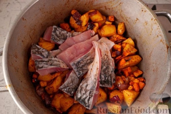 Рыбный гуляш