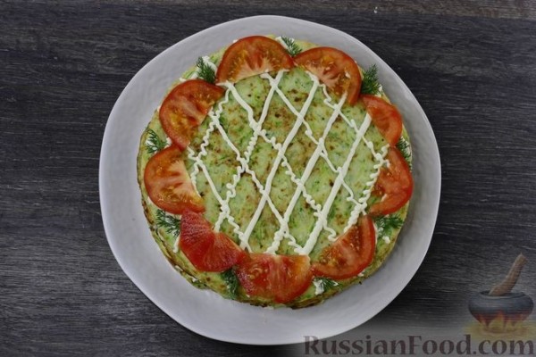 Кабачковый торт с крабовыми палочками, яйцами и сыром