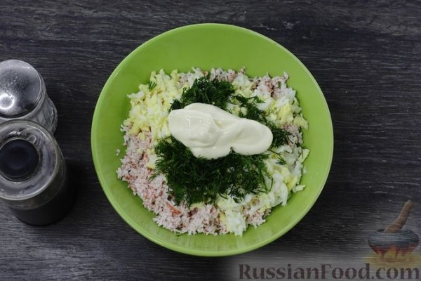 Кабачковый торт с крабовыми палочками, яйцами и сыром