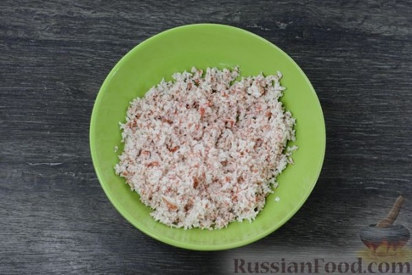Кабачковый торт с крабовыми палочками, яйцами и сыром
