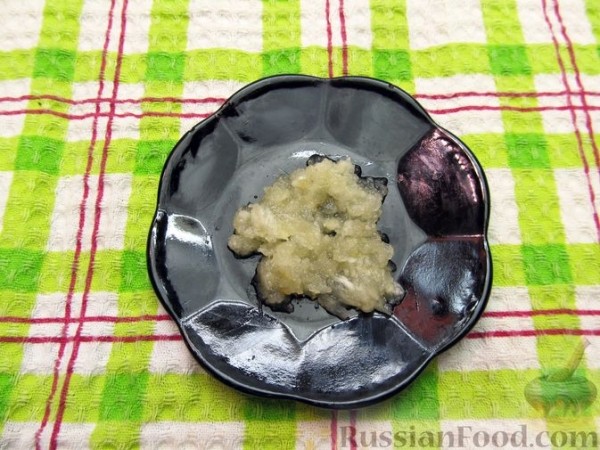 Запечённые кабачки с фаршем, морковью и сыром