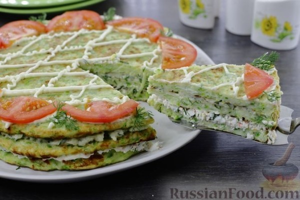 Кабачковый торт с крабовыми палочками, яйцами и сыром