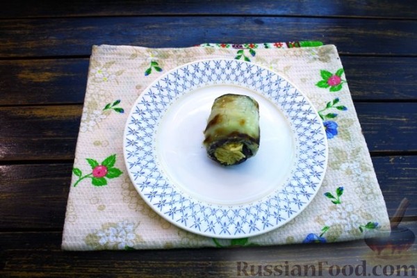 Жареные рулетики из баклажанов с сыром