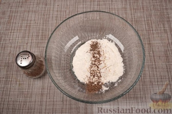 Жареные баклажаны с помидорами и соусом "Муждей"