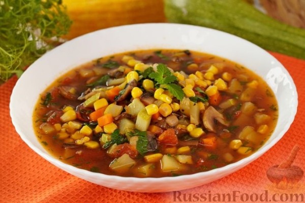 Суп из кабачков с грибами и кукурузой