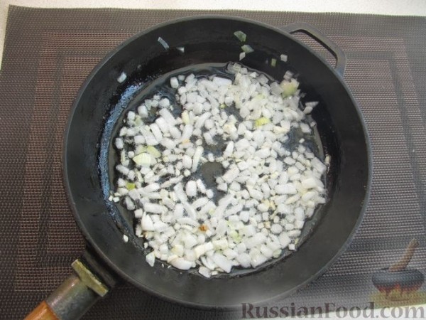 Запечённые помидоры, фаршированные фаршем и гречкой