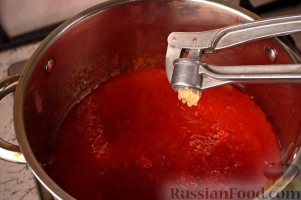 Греческий томатный суп с фетой и базиликом