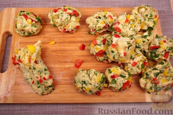 Овощные бездрожжевые пирожки "Калейдоскоп" с сыром (в духовке) Овощные бездрожжевые пирожки "Калейдоскоп" с сыром (в духовке)